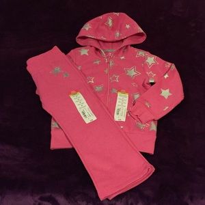 Little girls okie dokie fleece jacket & pant set.